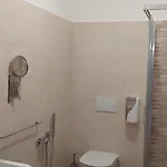 Oda ve Kahvaltı Eden