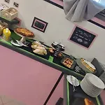Eden Oda ve Kahvaltı Colico
