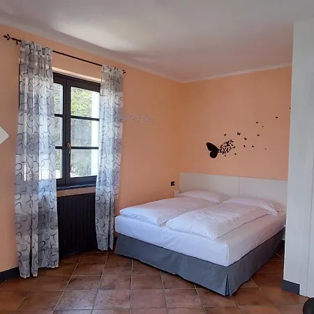 Eden Bed & Breakfast *